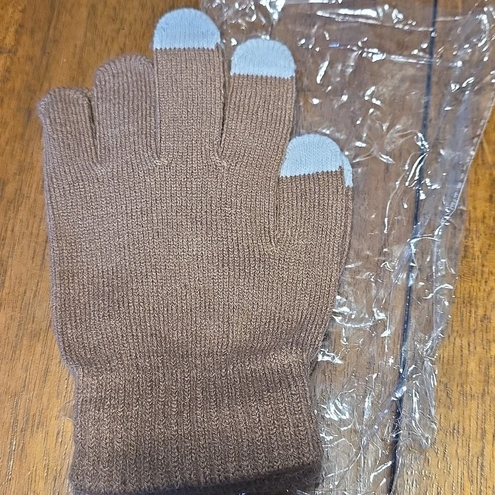 Brown Knit Gloves with White Tips
